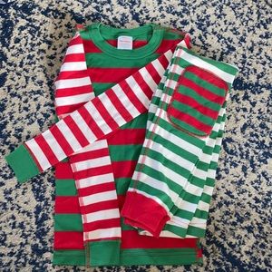 Hanna Andersson 130 8 red green stripe knee patch long John Christmas EUC